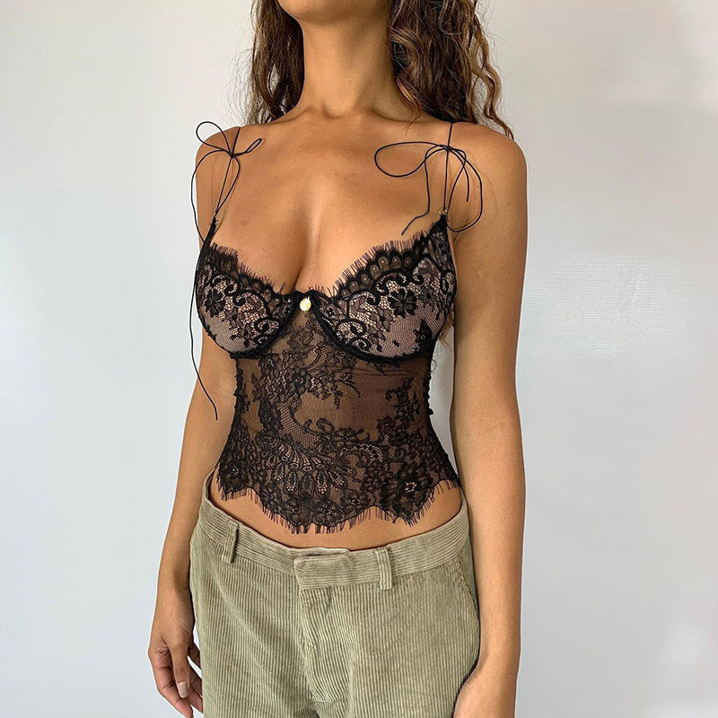 Sexy Lace Crop Top – Verführerisch & Selbstbewusst
